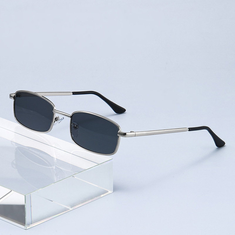Fashion Punk Sunglasses Women  - Vintage Fashion Aesthetic 评论和价格