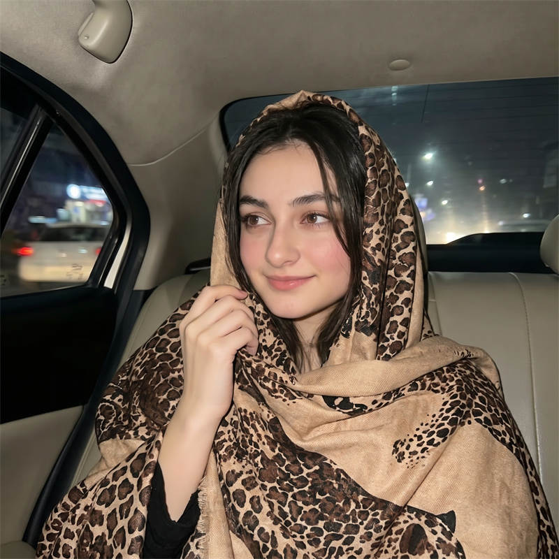 Vintage Leopard Print Hijab an - Vintage Outdoor Fashion 评论和价格