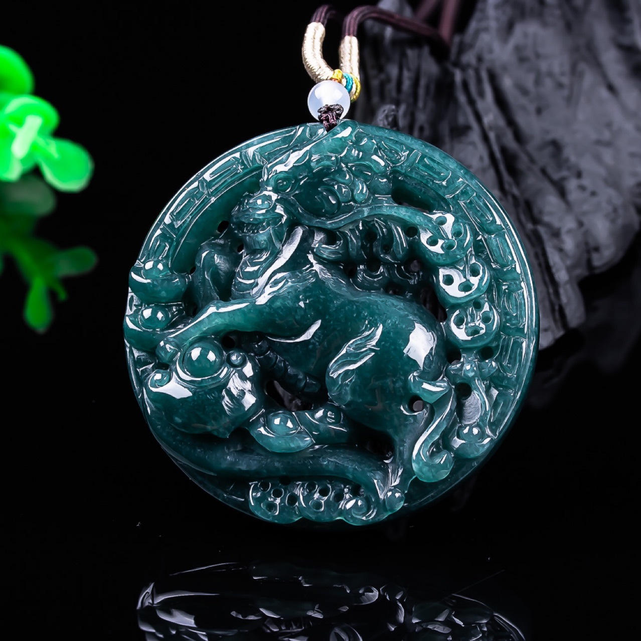 Burmese Jadeite Dragon Pendant - Usa Vintage Fashion 评论和价格