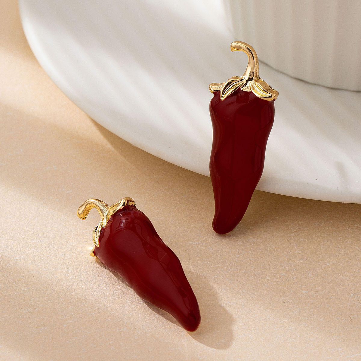Quirky Chili Stud Earrings Wom - Quirky Vintage Fashion 评论和价格